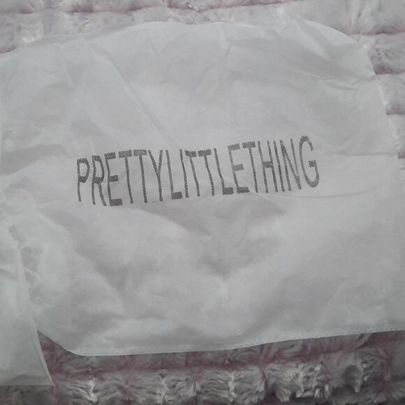 Pretty Little Thing NIB Black Chunky Crisscross Faux Leather Strap Sandals Size9 - Picture 10 of 10